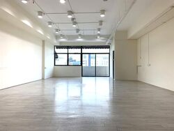 UB. One (D14), Factory #568574341